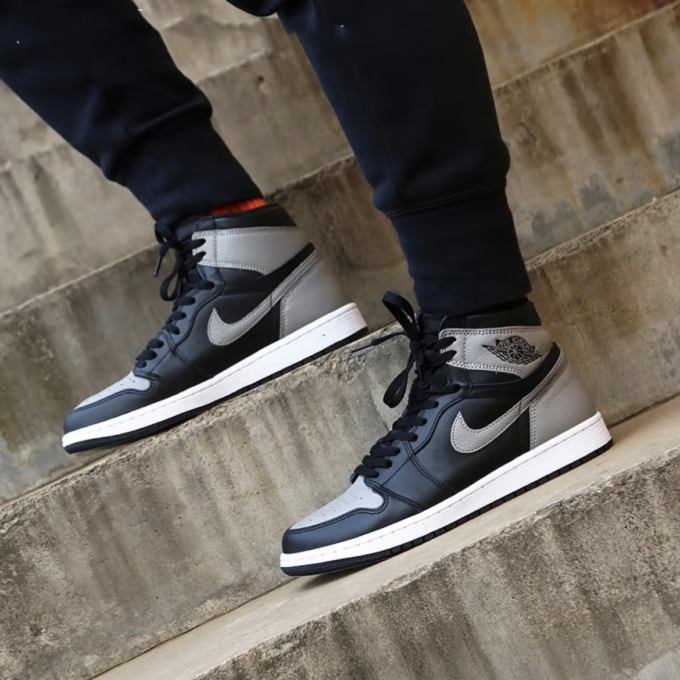 Air Jordan 1 Retro High OG “Shadow” - Image 4