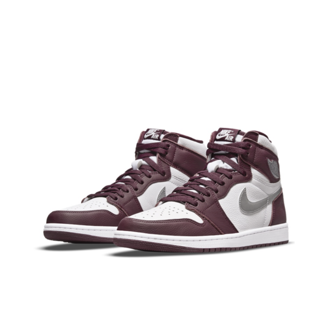 Air Jordan 1 Retro High OG “Bordeaux” - Image 2