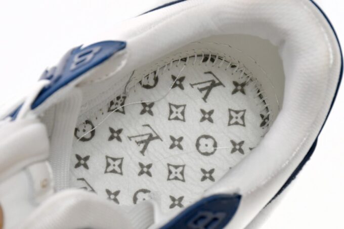 Louis Vuitton Trainer Cowboy Blue - Image 7