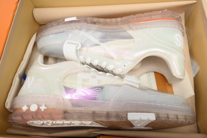 Louis Vuitton Trainer - Image 5